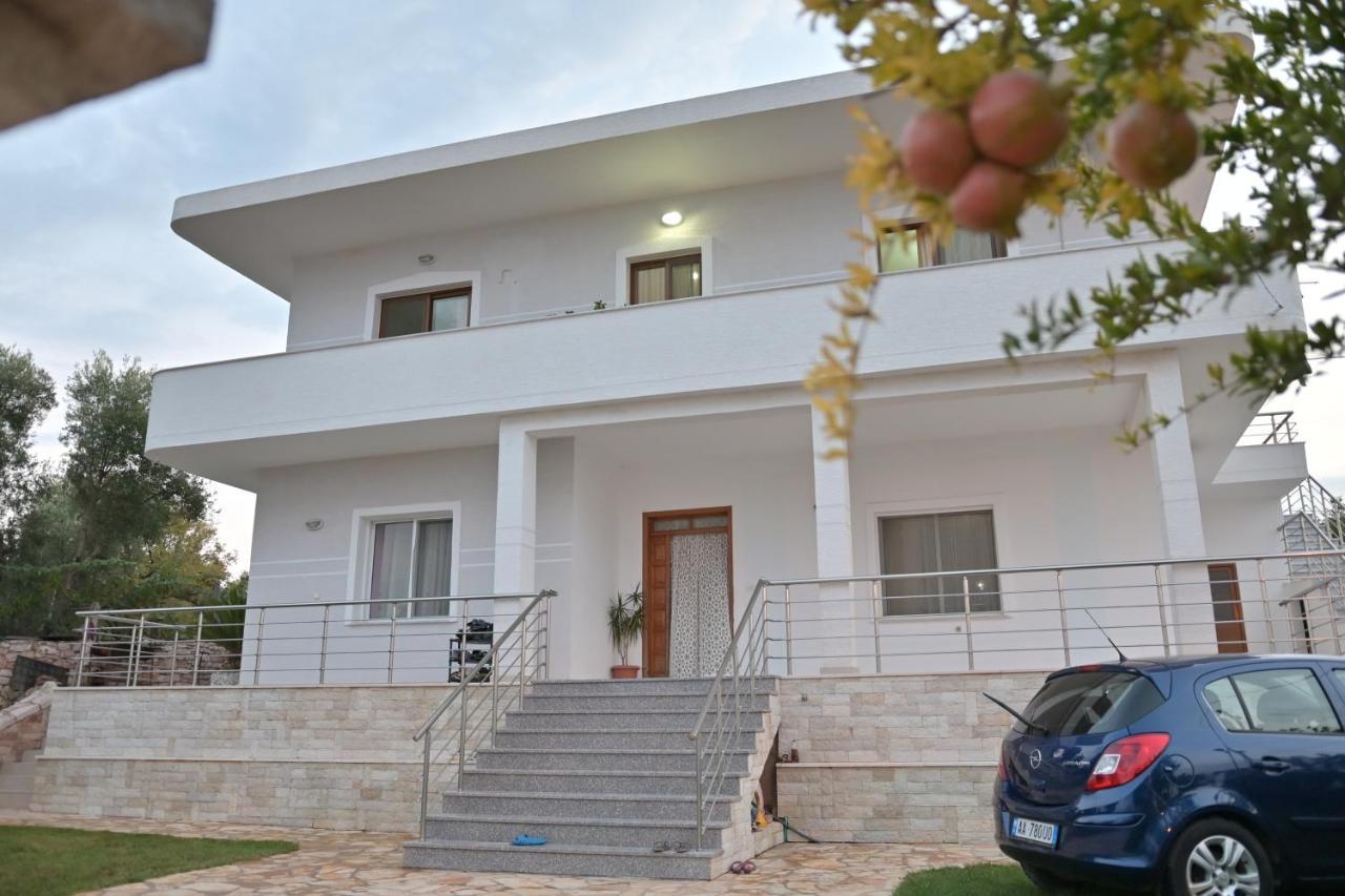 Mana Apartments Ksamil Bagian luar foto