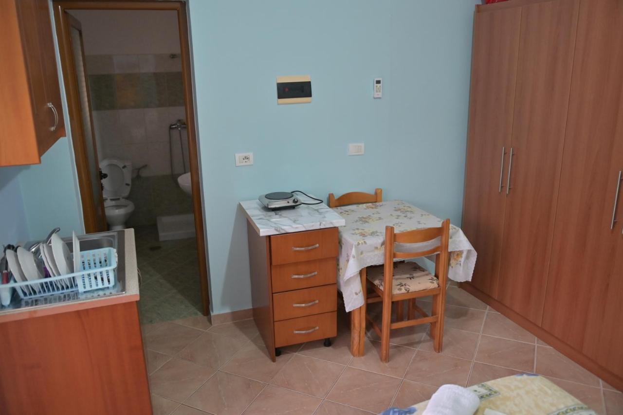 Mana Apartments Ksamil Bagian luar foto