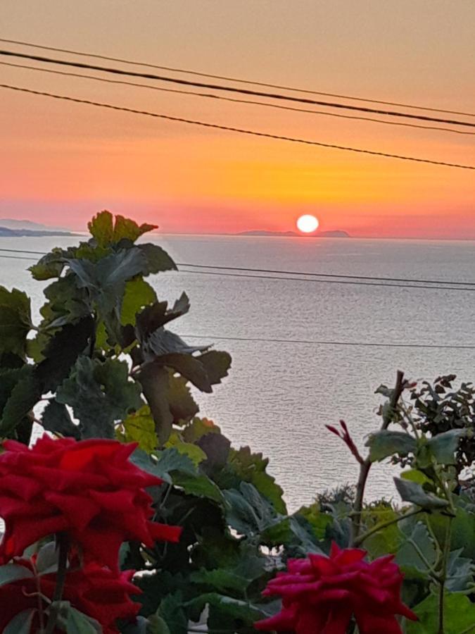 Mana Apartments Ksamil Bagian luar foto