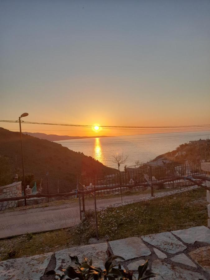 Mana Apartments Ksamil Bagian luar foto