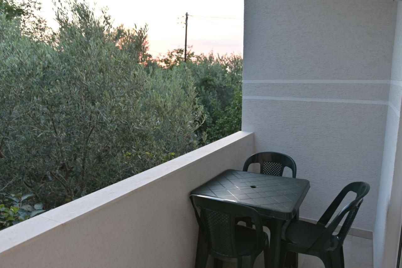 Mana Apartments Ksamil Bagian luar foto