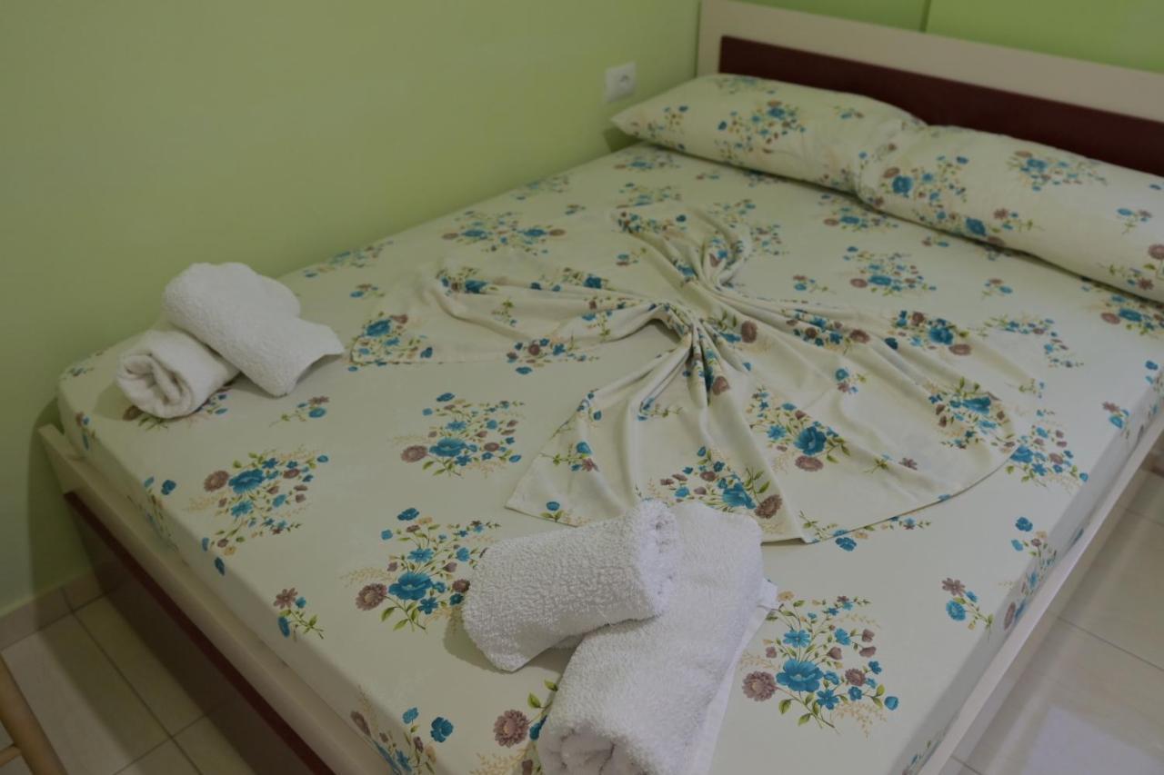 Mana Apartments Ksamil Bagian luar foto