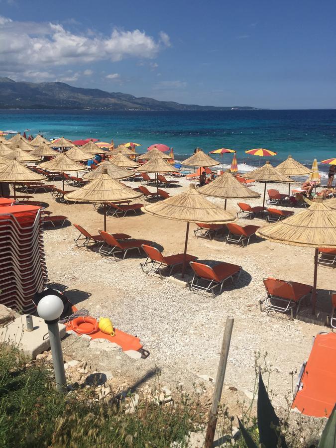 Mana Apartments Ksamil Bagian luar foto