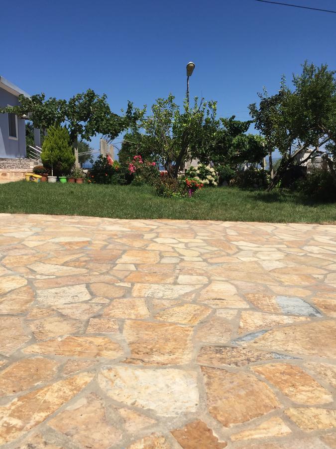 Mana Apartments Ksamil Bagian luar foto
