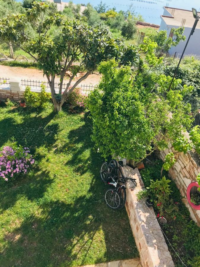 Mana Apartments Ksamil Bagian luar foto